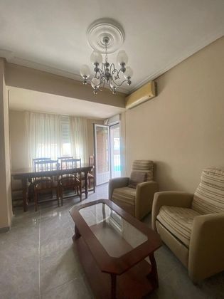Foto 2 de Pis en lloguer a Centro - Corte Inglés de 3 habitacions amb terrassa i mobles