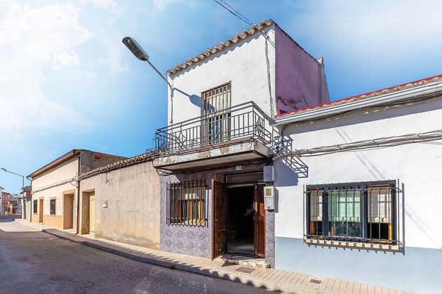 Foto 1 de Casa en venda a Puebla de Almoradiel (La) de 4 habitacions i 150 m²