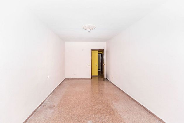 Foto 2 de Venta de piso en Abarán de 4 habitaciones con ascensor