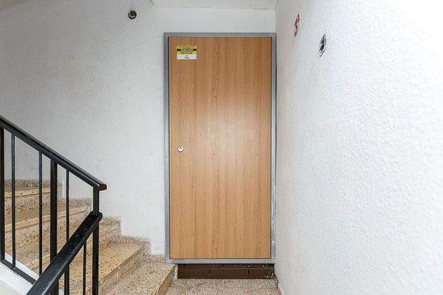 Foto 2 de Venta de piso en Centro - Almería de 3 habitaciones con terraza