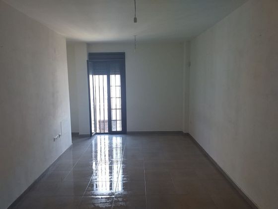 Foto 2 de Venta de piso en Moguer de 2 habitaciones con garaje