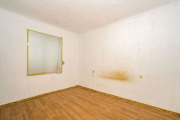 Foto 2 de Piso en venta en Crevillent de 3 habitaciones y 45 m²