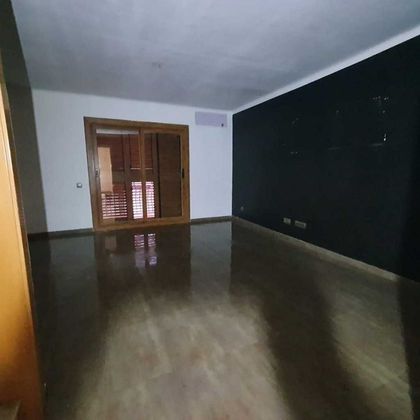 Foto 2 de Casa en venta en Castelló de Farfanya de 4 habitaciones con garaje