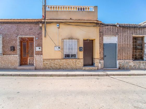 Foto 2 de Casa en venda a Los Dolores de 3 habitacions i 130 m²