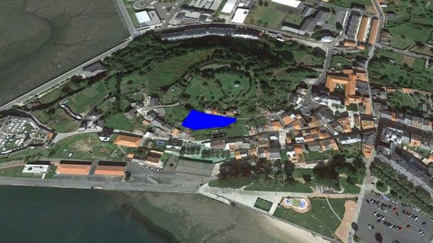 Foto 1 de Venta de terreno en Ortigueira de 1251 m²