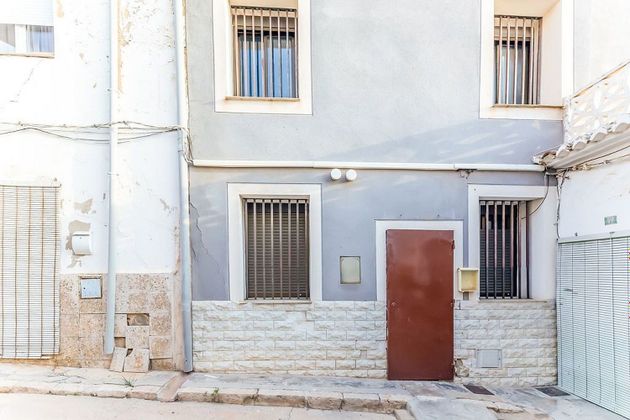 Foto 2 de Casa en venda a Casco Antiguo de 2 habitacions i 40 m²