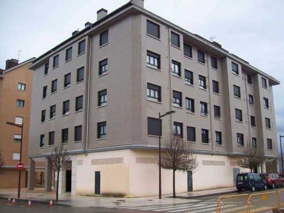 Foto 1 de Local en venda a Nuevo Gijón de 204 m²