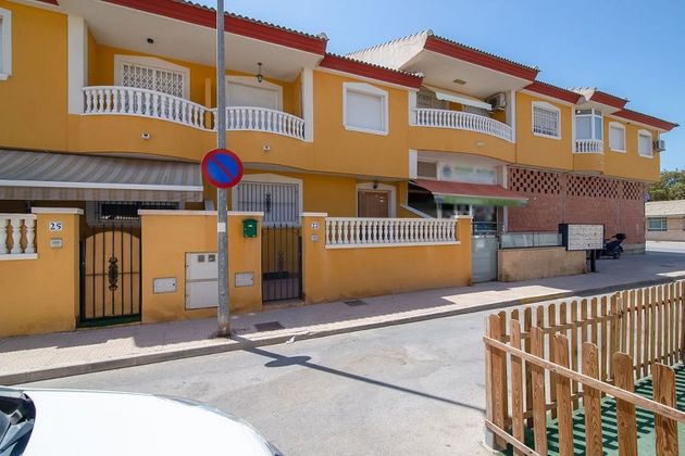 Foto 1 de Casa en venta en Alguazas de 4 habitaciones con terraza y garaje