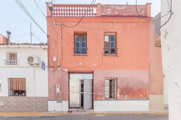 Foto 1 de Casa en venta en Alcàntera de Xúquer de 3 habitaciones con terraza