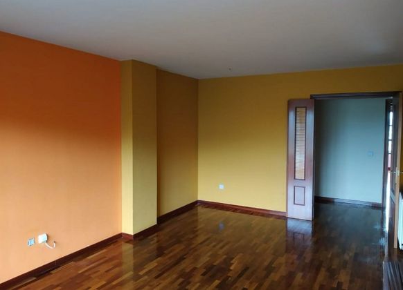 Foto 2 de Venta de piso en Llanera de 3 habitaciones y 96 m²