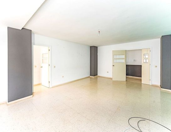 Foto 2 de Venta de piso en Pescadores-Saladillo de 3 habitaciones y 132 m²