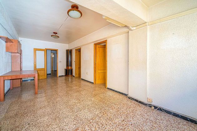 Foto 2 de Venta de piso en Orihuela ciudad de 4 habitaciones y 91 m²
