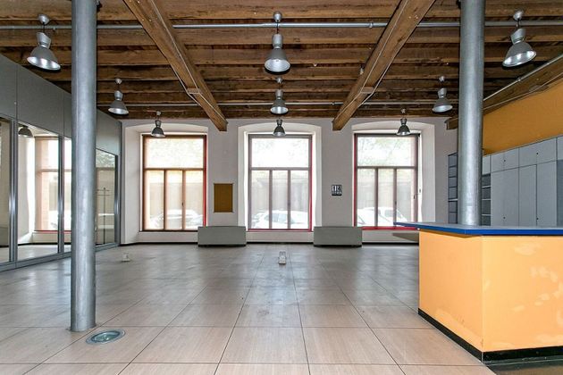 Foto 2 de Venta de oficina en Santa Coloma de Cervelló de 290 m²