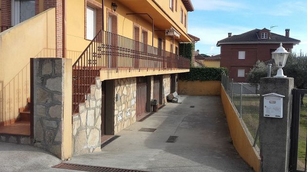 Foto 2 de Venta de casa en Adrada (La) de 3 habitaciones y 151 m²