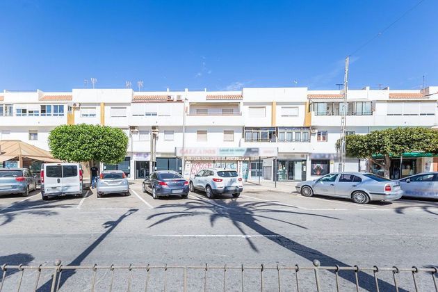 Foto 2 de Local en venda a El Puerto - Romanilla de 206 m²