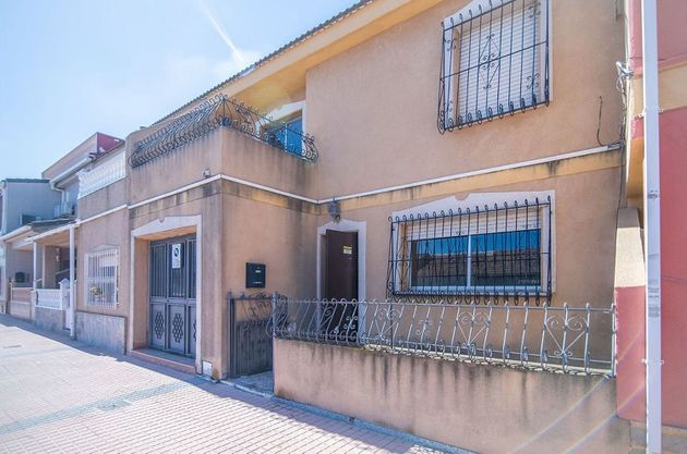 Foto 2 de Casa en venda a Barrio de Peral de 4 habitacions i 125 m²