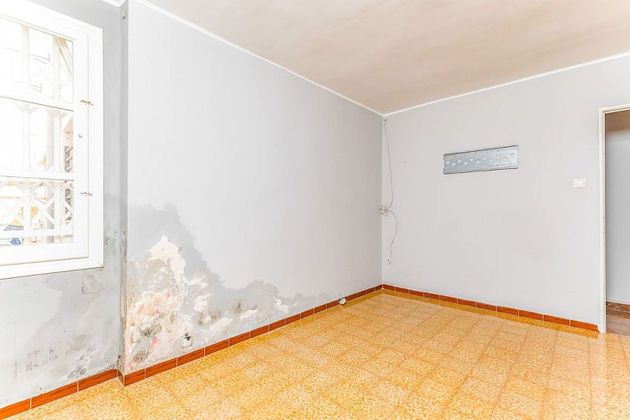 Foto 2 de Venta de piso en Alfafar de 3 habitaciones con balcón