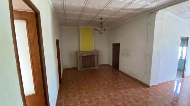 Foto 2 de Casa en venda a Algueña de 4 habitacions i 185 m²