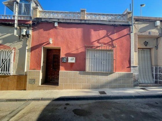 Foto 1 de Casa en venda a Barrio de Peral de 4 habitacions i 110 m²