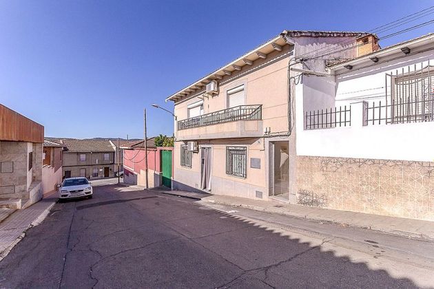 Foto 2 de Pis en venda a Piedrabuena de 4 habitacions amb terrassa