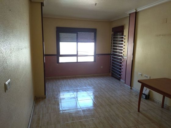 Foto 2 de Venta de piso en Orihuela ciudad de 3 habitaciones con ascensor