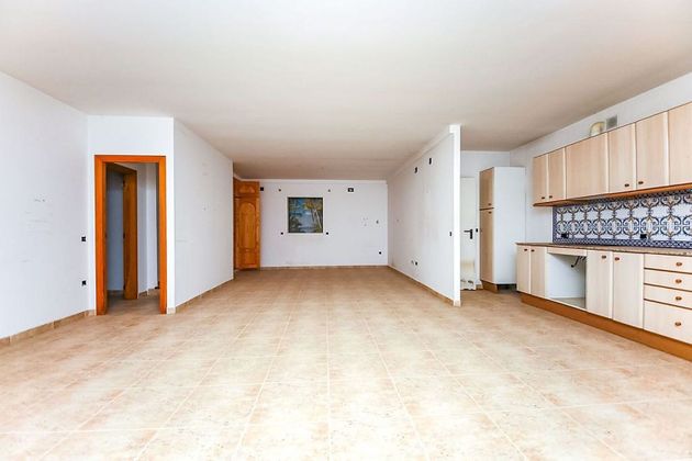 Foto 2 de Casa en venta en Altafulla de 4 habitaciones con terraza y garaje