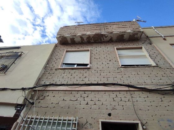 Foto 1 de Casa en venda a Santa Lucía de 3 habitacions amb terrassa