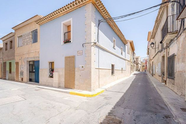 Foto 1 de Casa en venda a Monforte del Cid de 4 habitacions i 73 m²