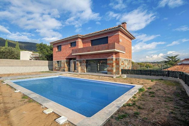 Foto 1 de Casa en venta en Garriga, La de 4 habitaciones con terraza y piscina