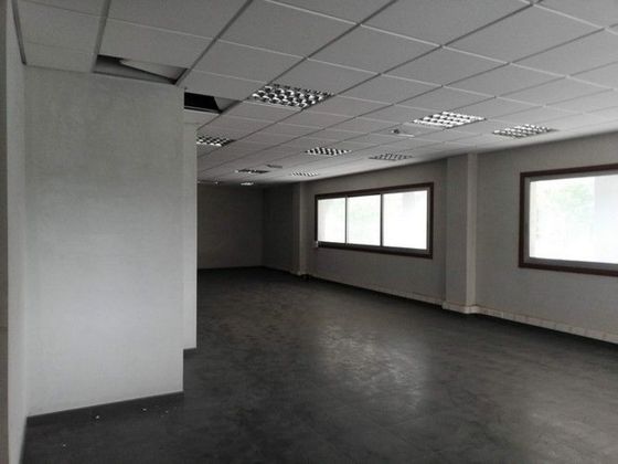 Foto 2 de Venta de oficina en Alcabre - Navia - Comesaña de 91 m²