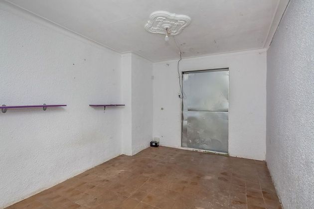 Foto 2 de Pis en venda a La FontSanta de 3 habitacions i 58 m²