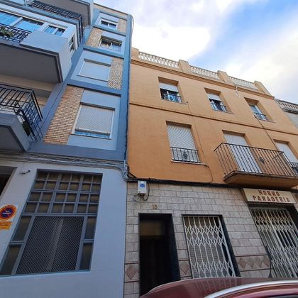 Foto 1 de Pis en venda a Ayuntamiento - Centro de 5 habitacions amb ascensor