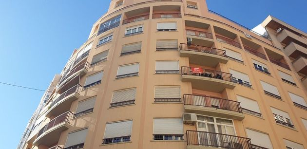 Foto 1 de Pis en venda a Villena de 3 habitacions amb balcó