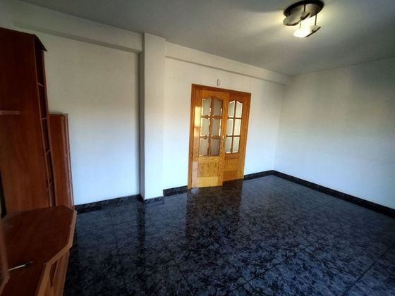 Foto 2 de Pis en venda a Patiño de 3 habitacions amb terrassa i aire acondicionat