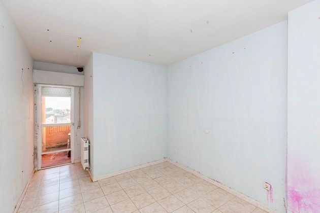Foto 2 de Piso en venta en Patrocinio - Nueva Talavera de 3 habitaciones con balcón y calefacción