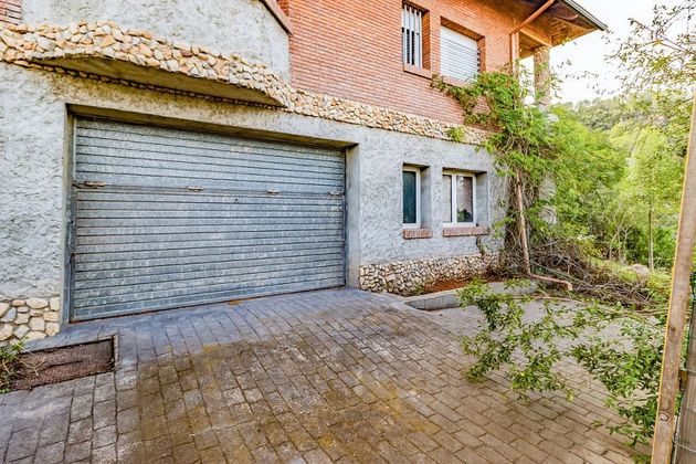 Foto 2 de Casa en venda a Corbera de Llobregat de 5 habitacions i 290 m²