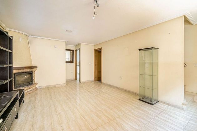 Foto 2 de Casa en venda a Redován de 3 habitacions amb terrassa i garatge