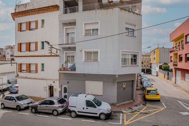 Foto 2 de Piso en venta en Mas Baell - Can Carbó - El Molí de 3 habitaciones con terraza y garaje