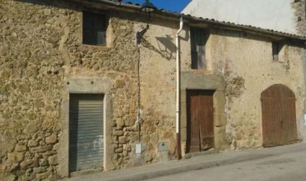 Foto 1 de Casa en venda a Mieres (Girona) de 1 habitació i 411 m²