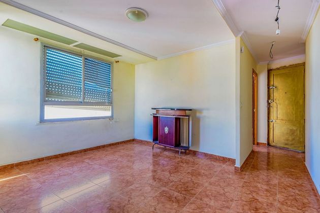 Foto 2 de Pis en venda a Camino de Onda - Salesianos - Centro de 2 habitacions i 50 m²