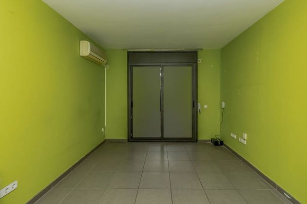 Foto 2 de Dúplex en venda a Manlleu de 2 habitacions amb garatge i ascensor
