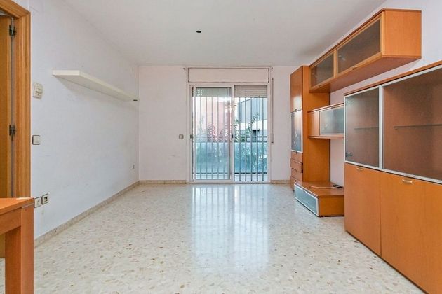 Foto 2 de Pis en venda a Esparreguera de 3 habitacions amb terrassa i garatge