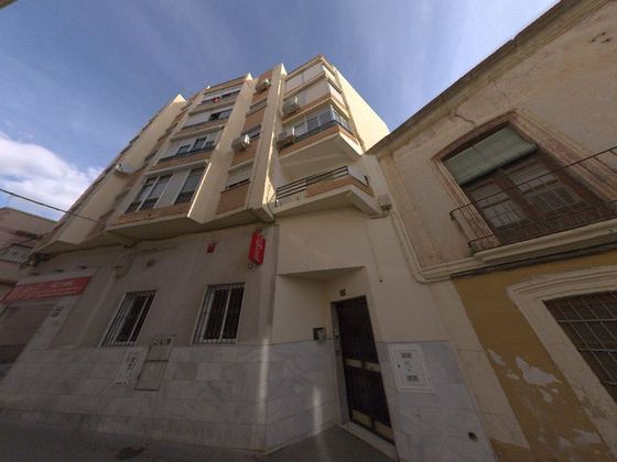 Foto 1 de Pis en venda a Centro - Almería de 3 habitacions i 77 m²