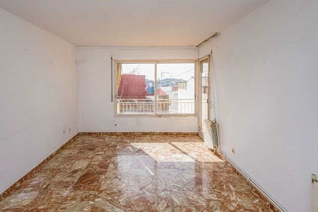 Foto 2 de Venta de piso en Vilartagues i Tueda de Dalt de 3 habitaciones con terraza
