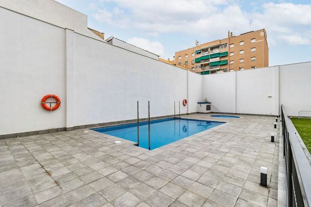 Foto 1 de Pis en venda a Eixample - Sant Oleguer de 12 habitacions amb piscina i garatge