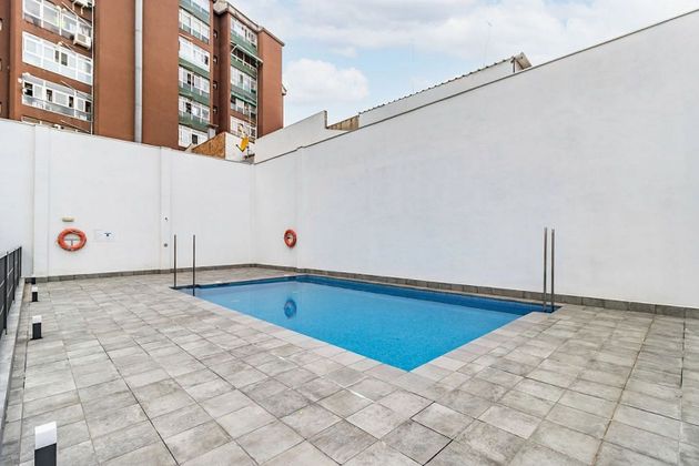 Foto 2 de Venta de piso en Eixample - Sant Oleguer de 12 habitaciones con piscina y garaje