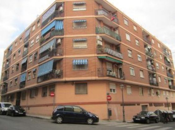 Foto 1 de Venta de piso en Benimàmet de 4 habitaciones con terraza