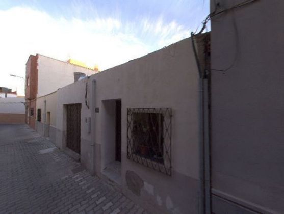 Foto 1 de Venta de casa en Los Molinos - Villa Blanca de 3 habitaciones y 111 m²
