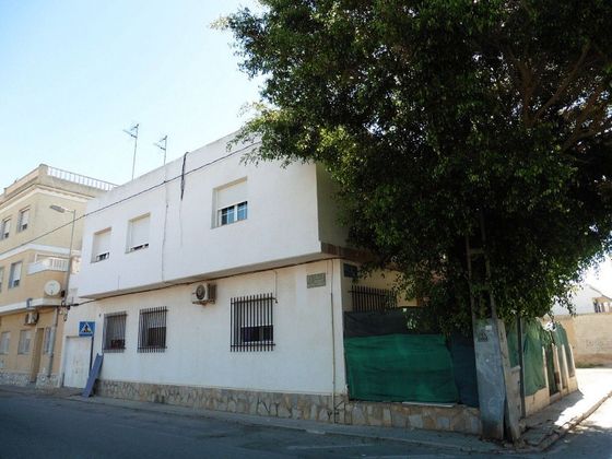 Foto 1 de Casa en venda a San Pedro del Pinatar de 4 habitacions i 137 m²