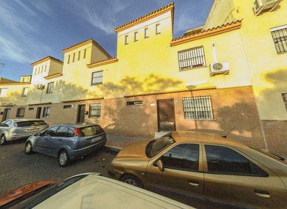 Foto 1 de Venta de casa en Nueva Alcalá de 3 habitaciones con garaje